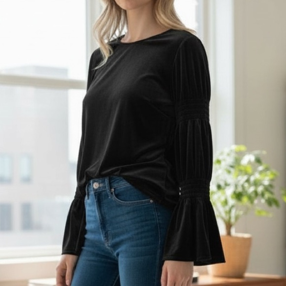 RO & DE Black Velvet Marie Long Sleeve Women's Top Size Large